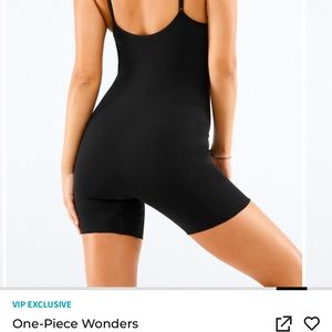 Fabletics- One Piece Wonder - NWOT Medium